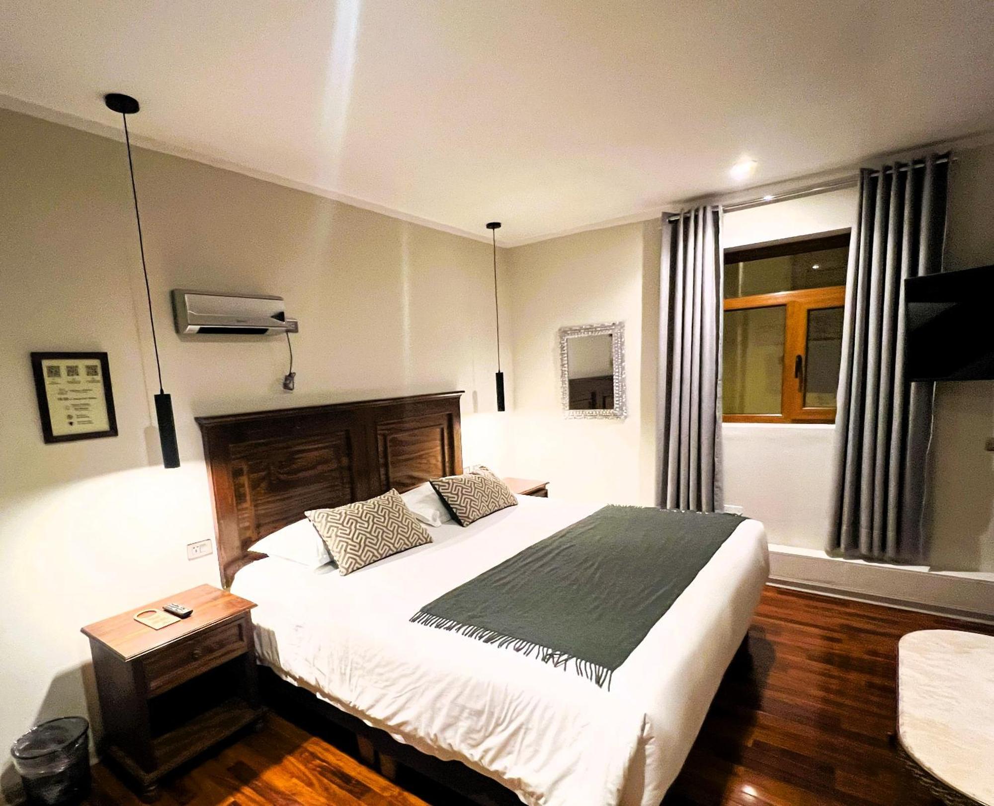 Hotel Montes Central كوسكو المظهر الخارجي الصورة